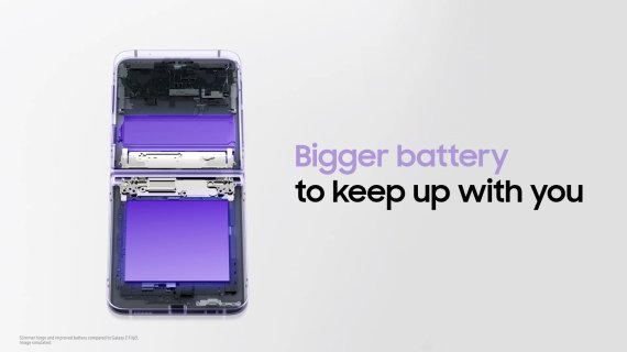 '갤럭시Z 플립4'의 새로운 힌지 설계 (갤럭시 언팩 영상 갈무리)