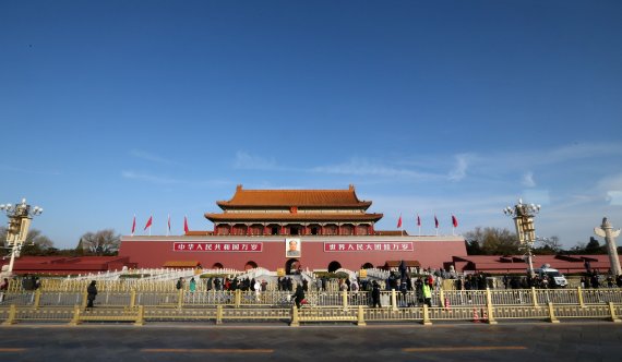 [베이징(중국)=뉴시스]사진공동취재단 = 지난 2019년 12월23일 오전 중국 베이징 천안문 광장 위로 미세먼지 없이 파란하늘이 펼쳐져 있다. 2019.12.23. photo@newsis.com