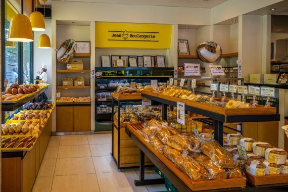 중소벤처기업부가 선정한 백년가게로 인증 받은 쟝블랑제리, 20년이 넘는 역사를 지니고 있다.(서울관광재단 제공)ⓒ 뉴스1