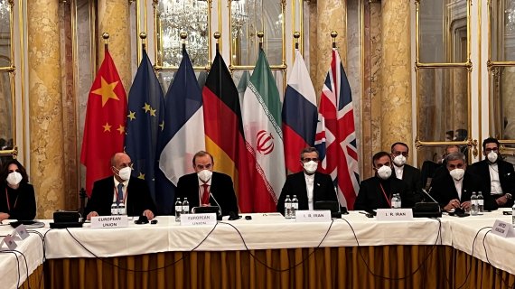 지난 2021년 12월3일(현지시간) 오스트리아 빈에서 이란 핵 합의인 JCPOA 복원 로드맵 마련을 위한 협상이 진행되고 있는 모습.로이터뉴스1