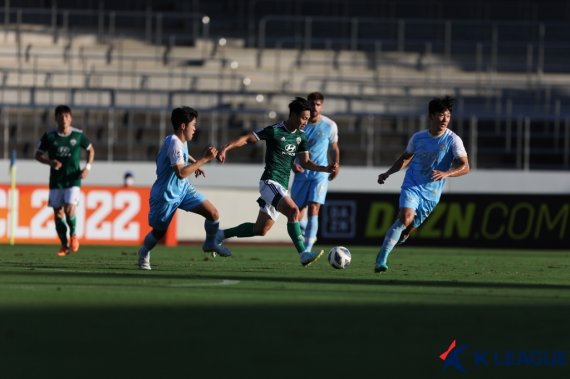 전북과 대구의 경기 모습 [한국프로축구연맹 제공. 재판매 및 DB 금지]