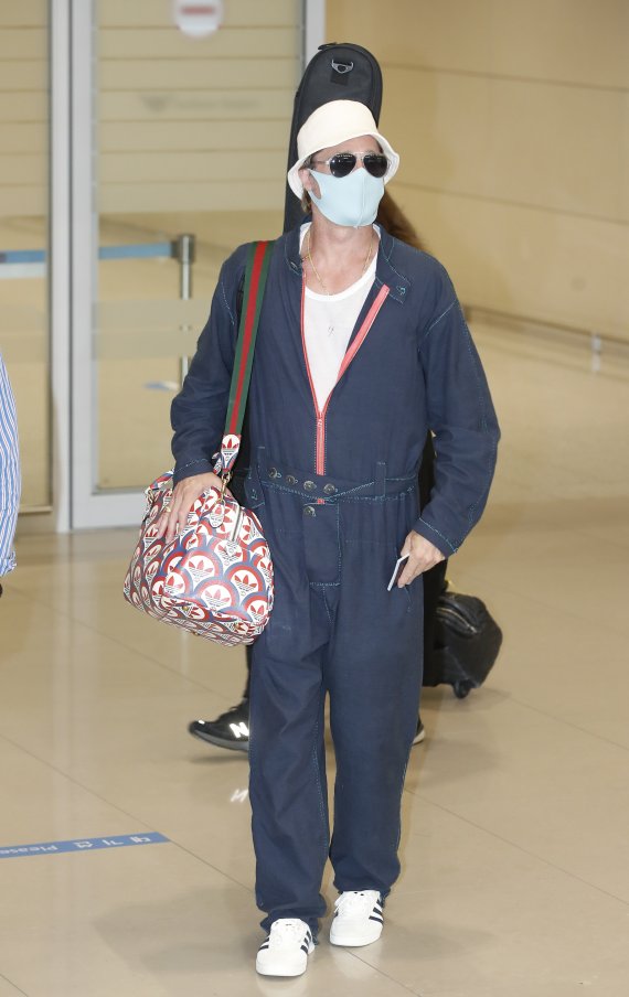 할리우드 배우 브래드 피트가 영화 ‘불릿 트레인’(연출 데이빗 레이치) 홍보차 18일 오후 인천국제공항을 통해 내한하고 있다. ⓒ News1 권현진 기자