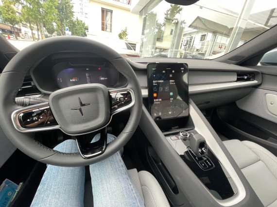 폴스타코리아의 '업데이트' 폴스타2.