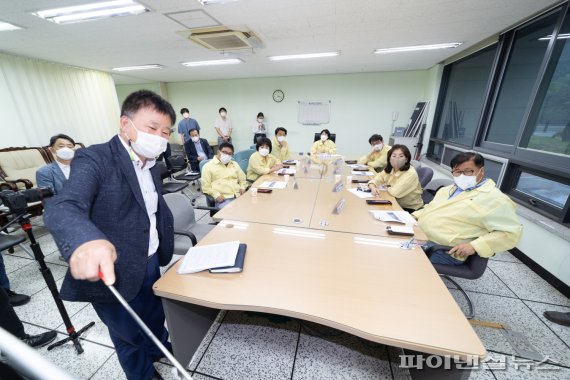 고양시의회 건설교통위원회 한류천 수변공원 사무실 현장 확인. 사진제공=고양시의회