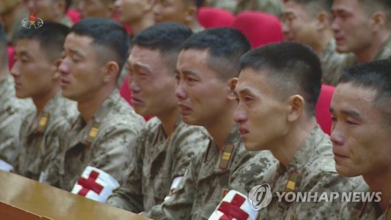 "한국식 개그·창법 용납 못해"... 젊은 북한 군인들 단속 나선 북한