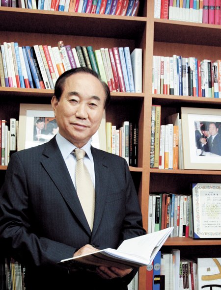 강석진 전 GE코리아 회장