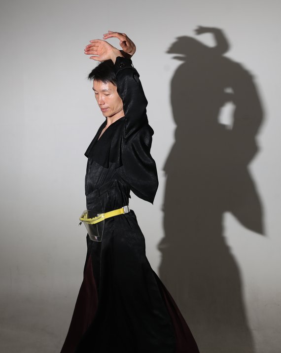 [서울=뉴시스] 조수정 기자 = 드래그퀸 아티스트 모지민 씨. 2022.08.27. chocrystal@newsis.com