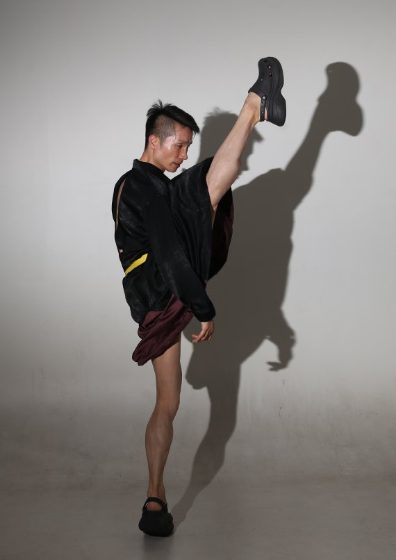 [서울=뉴시스] 조수정 기자 = 드래그퀸 아티스트 모지민 씨. 2022.08.27. chocrystal@newsis.com