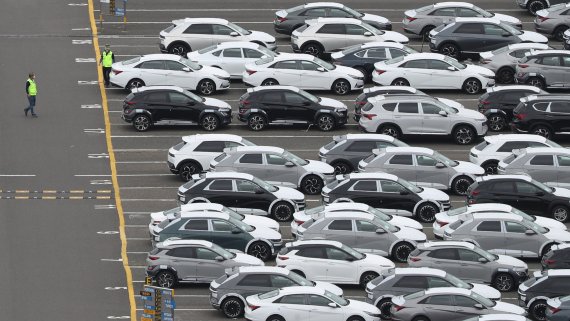 "할부금리 10%? 車계약 취소할게요" 신차 포기 속출
