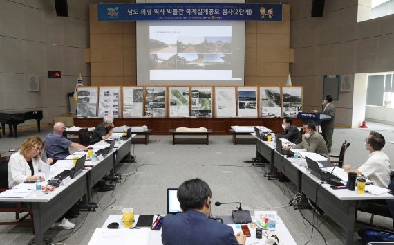 남도의병 역사박물관 국제설계공모 심사장 모습.(전남도 제공) 2022.8.30/뉴스1