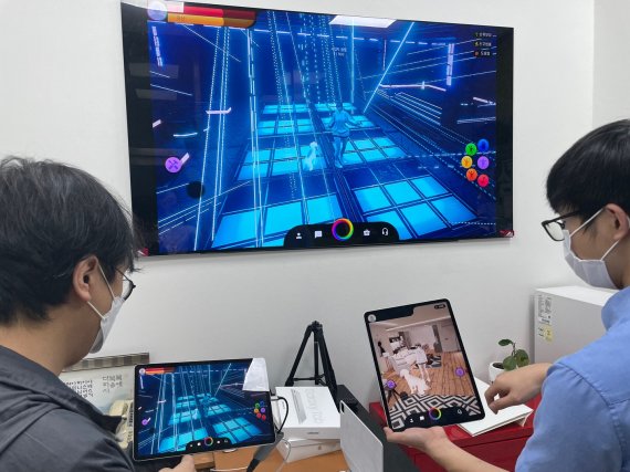 국내·외 유명 브랜드 디바이스에 특허 장착한 메타버스 메버(mever)