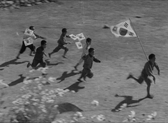 영화 낙동강 스틸컷. 2022.09.01. (사진=한국영상자료원 제공) photo@newsis.com *재판매 및 DB 금지