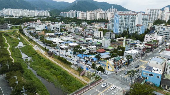 스마트도시 표준 모델로 변모한 김해시 무계동 일대 전경 경남 김해시 제공