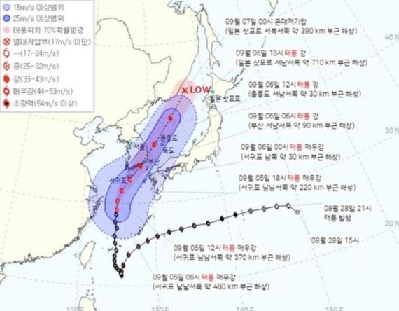 5일 강원도재난안전대책본부는 이날 오전 7시 현재 철원 화천 두 지역에 호우주의보를, 춘천 홍천 양구 인제, 북부산지에 호우예비특보를, 철원, 화천을 제외한 강원전지역에 6일 새벽 00∼오전 6시까지 태풍 예비특보를 내렸다고 밝혔다. 사진=강원도재난안전대책본부 제공