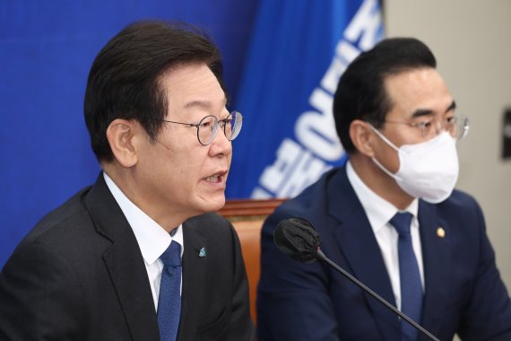 이재명 더불어민주당 대표가 5일 서울 여의도 국회에서 열린 최고위원회의에서 발언하고 있다. (공동취재사진) 2022.09.05. photo@newsis.com <저작권자ⓒ 공감언론 뉴시스통신사. 무단전재-재배포 금지.> /사진=뉴시스화상