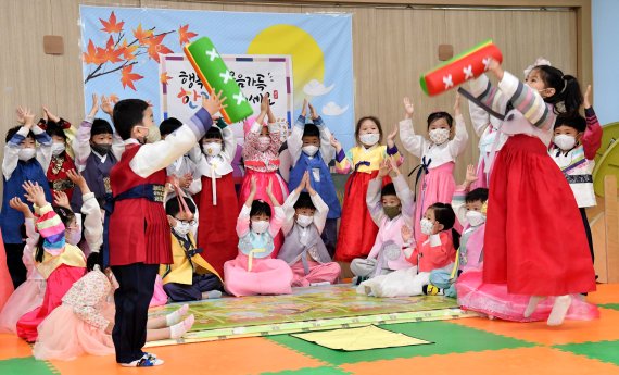 ‘윷놀이’ 국가무형문화재 된다...신규종목 지정 예고