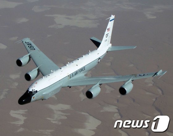 미 공군 정찰기 RC-135W '리벳조인트' (미 공군) ⓒ 뉴스1