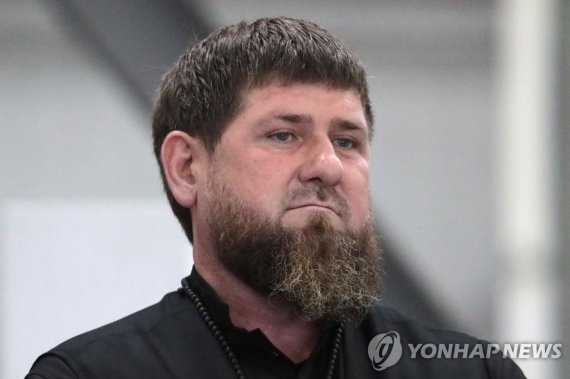 람잔 카디로프 체첸 자치공화국 정부 수장 CHECHNYA, RUSSIA - JUNE 24, 2022: Head of Chechnya Ramzan Kadyrov attends a ceremony to launch dry mix, block and slab production facilities at the Kazbek Innovative Construction Technology Park (IST Kazbek) in Shalinsky District. Reaching full capacity, the park will become o