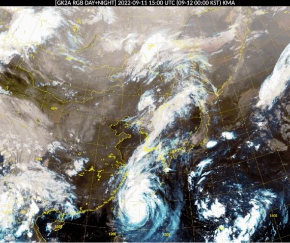 12호 태풍 무이파는 중국으로... 13호 태풍 므르복은?