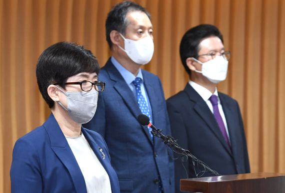 수사 결과 발표하는 안미영 특별검사