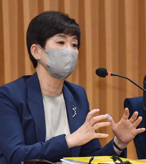 수사 결과 발표하는 안미영 특별검사