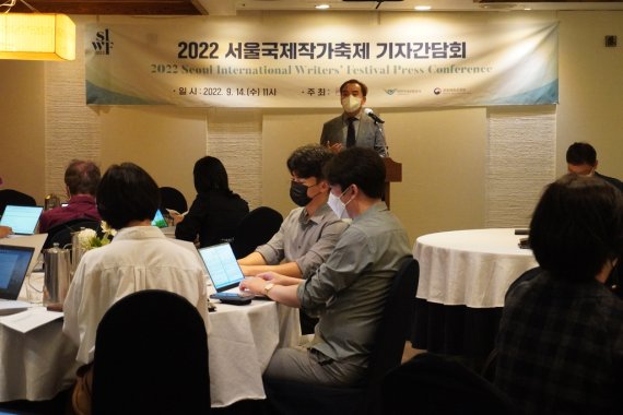 서울국제작가축제 기획위원장인 우찬제 문학평론가 [한국문학번역원 제공. 재판매 및 DB 금지]