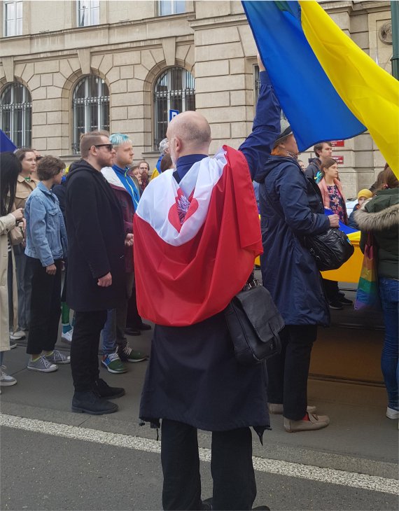 크라쿠프 등 주요 도시에서는 주말마다 폴란드 시민단체와 우크라이나 난민들이 모여 러시아를 규탄하는 집회를 열고 있다. 심경섭 크라쿠프 가이드 제공