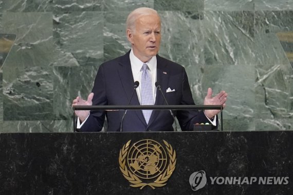 [1보] 바이든 "푸틴, NPT 무모하게 무시하며 유럽에 핵 위협" President Joe Biden addresses to the 77th session of the United Nations General Assembly, Wednesday, Sept. 21, 2022, at U.N. headquarters. (AP Photo/Mary Altaffer)