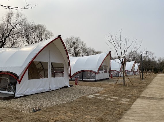 [서울=뉴시스]난지캠핑장 글램핑존.