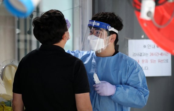 23일 충북에서 신종 코로나바이러스 감염증(코로나19) 확진자 412명 확진이 추가됐다.(자료사진) / 뉴스1