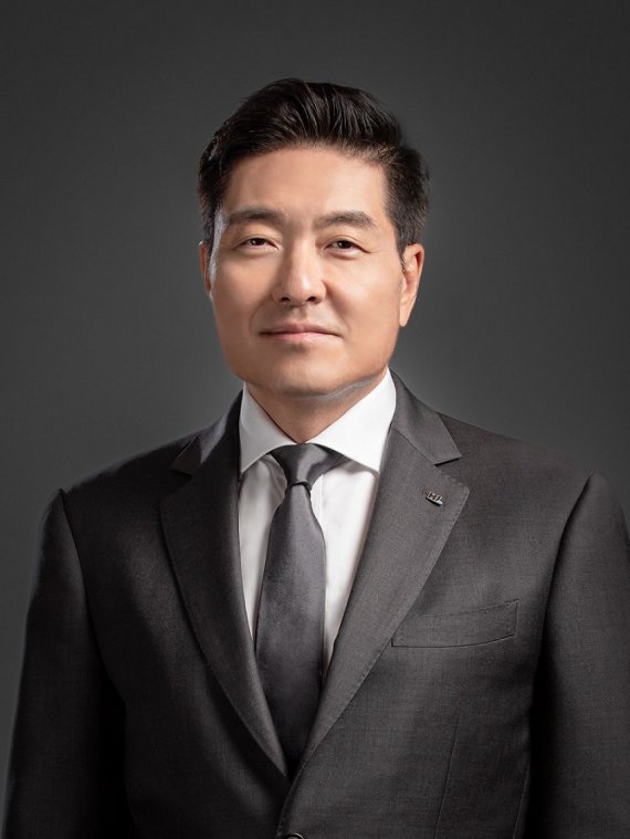 [서울=뉴시스]HL홀딩스 사업부문 김준범 사장.(사진=HL그룹 제공) 2022.9.28 photo@newsis.com