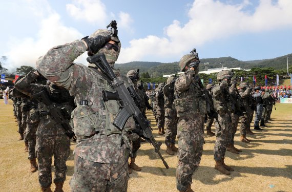 천궁부터 F-35A까지 '3축 체계' 과시… 국군의 날 '대북 경고' - 파이낸셜뉴스