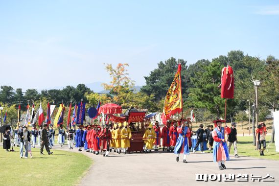 ‘2022 양주회암사지왕실축제’ 태조 이성계 어가행렬 재현. 사진제공=양주시