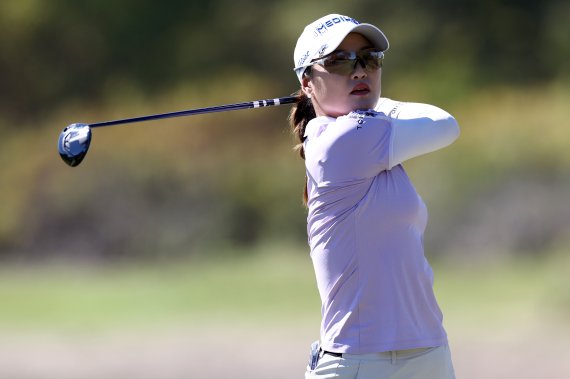 유소연, 어센던트 LPGA 3라운드 공동 6위 - 파이낸셜뉴스