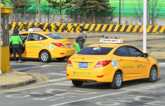 서울 마포구 서부운전면허시험장에서 장내기능시험이 진행되고 있다. . 2016.1.27/뉴스1 ⓒ News1 구윤성 기자