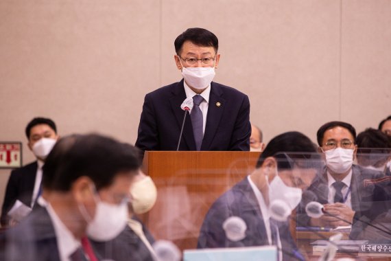 野, ‘서해 월북 수사 결과 번복’ 해경 질타…해경 측 "월북 증거 없다"