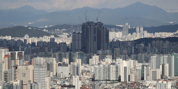 서울 중구 남산에서 바라본 아파트 모습. /뉴시스