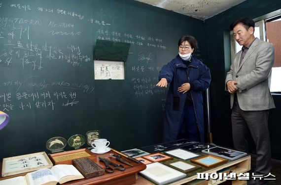 김동근 의정부시장 19일 빼벌마을 개조현장 점검. 사진제공=의정부시