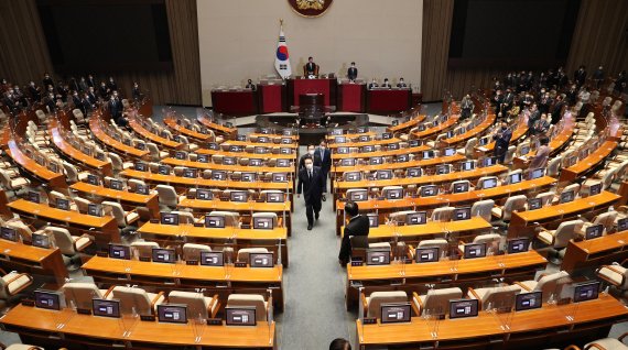 숨돌릴 틈 없는 與野..치열한 예산정국에 민생다지기까지