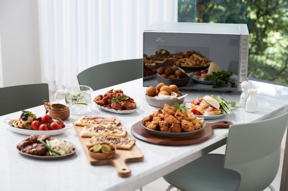 SK매직 멀티 플렉스 광파오븐(SK매직 제공)