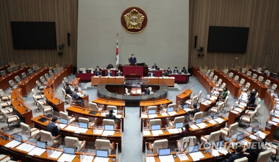 예결위, 예산안 및 기금운용계획안 공청회 (서울=연합뉴스) 이정훈 기자 = 4일 오후 국회 예산결산특별위원회에서 우원식 위원장 주재로 2023년도 예산안 및 기금운용계획안에 대한 공청회가 열리고 있다. 2022.11.4 uwg806@yna.co.kr (끝)