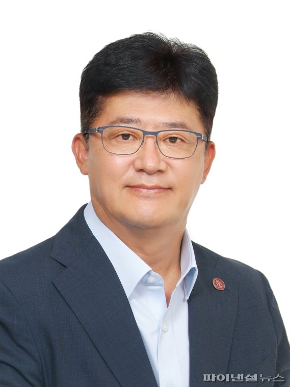 코오롱인더 등 핵심 계열사 CEO 대거교체...성장동력 확보