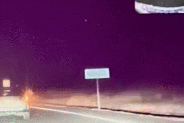 미국 캘리포니아 북부 네바다 카운티 하늘에서 목격된 유성 추정 물체. 출처=트위터