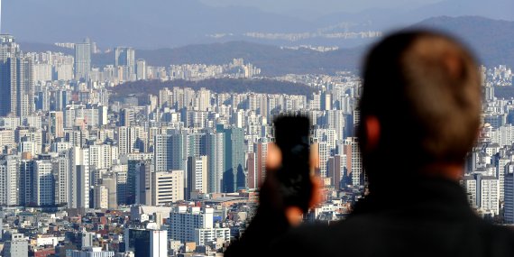 6일 서울 중구 남산에서 시내에 위치한 아파트 단지가 보이고 있다. 2022.11.6/뉴스1 ⓒ News1 장수영 기자 /사진=뉴스1