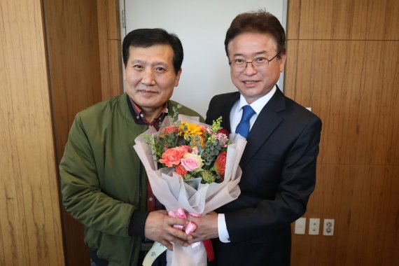 생환 광부, 1주일 만 퇴원·건강하게 나가