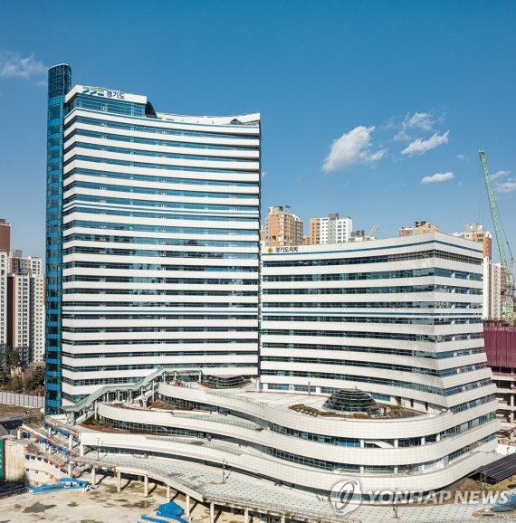 경기도청 공무원, 여자 화장실서 불법 촬영 혐의 입건