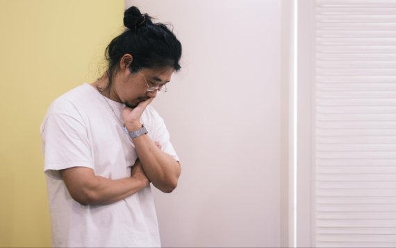 웹툰작가 박용제 (서울=연합뉴스) 류효림 기자 = 네이버웹툰 '갓 오브 하이스쿨'을 그린 박용제 작가는 17일 서울 강남구의 한 사무실에서 연합뉴스와 인터뷰했다. 2022.11.20 ryousanta@yna.co.kr