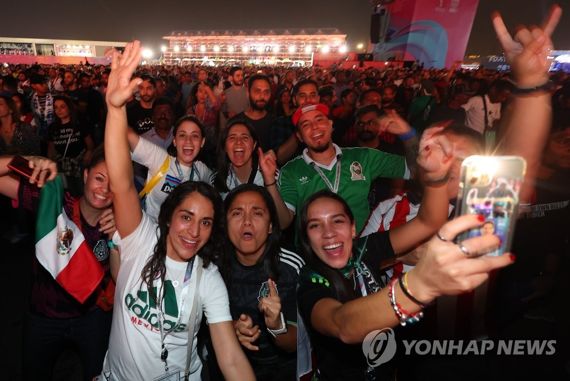 2022 카타르 월드컵은 역대 최초의 아랍개최 월드컵 (연합뉴스)