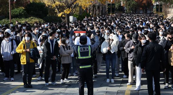 수능 이후 첫 주말..대학별 논술시험 이어져