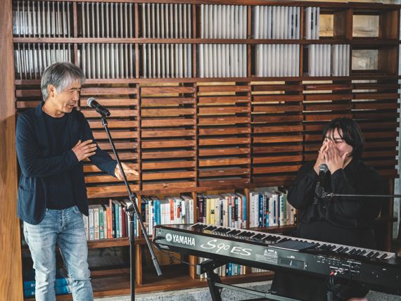 가수 최백호와 오펜 뮤직 작곡가 헨(HEN) / CJ ENM 제공